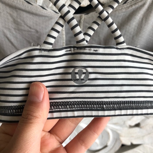 ☀️SOLD☀️ LULU SPORTS BRA - Picture 3 of 3